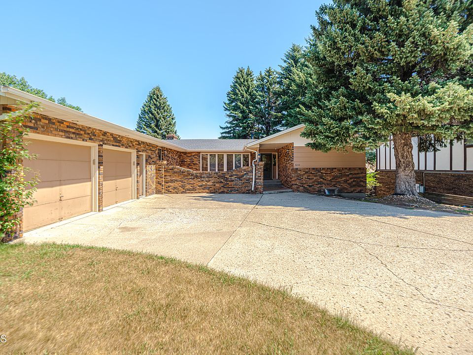 1st image of 3209 Winnipeg Dr