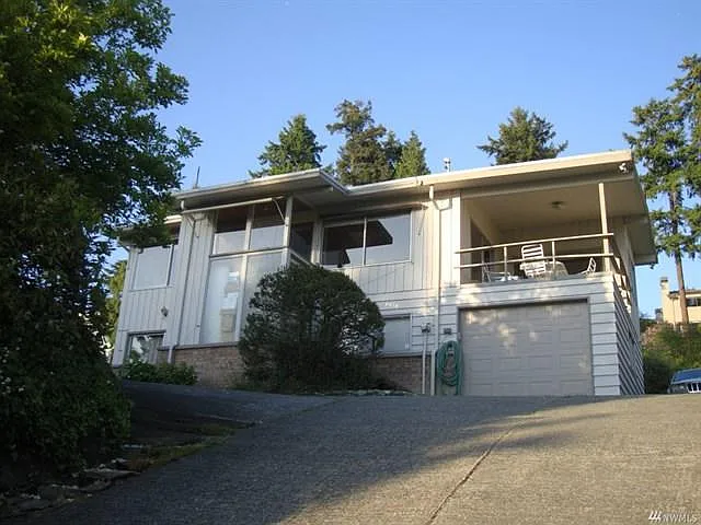 4618 Lake Washington Blvd NE #LOWER FLOOR — Photo 1