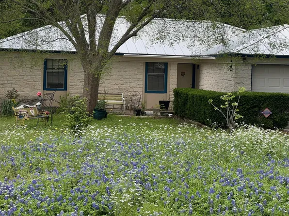 217 Green Pasture Dr, Hutto, TX 78634
