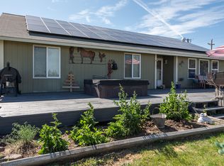 21025 SW Young Ave, Bend, OR 97703