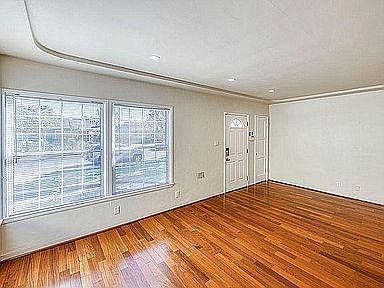 5th image of 622255 Agnes Ave