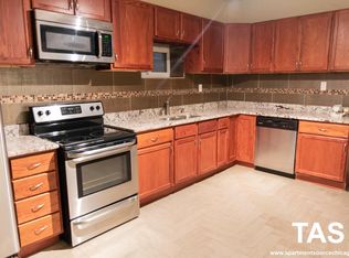 1621 W Julian St #1, Chicago, IL 60622