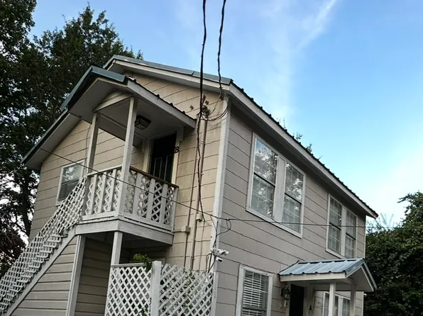 314 Daniels Spur #B, Carthage, TX 75633