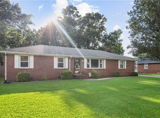 4308 San Salvador Dr, Chesapeake, VA 23321