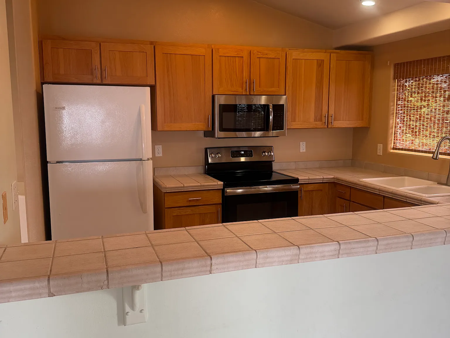 3 bed, 1700 sqft, $4,400 — Photo 4