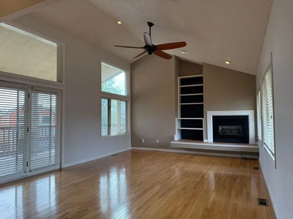 7857 S University Way, Centennial, CO 80122