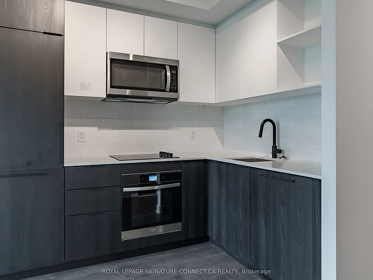 1185 Dupont St #421 — Photo 4