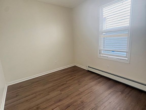 5th image of 496 21st St #2