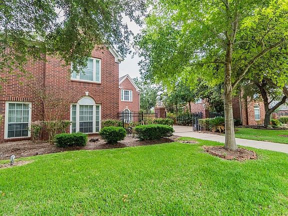 2nd image of 4015 Waterview Ct