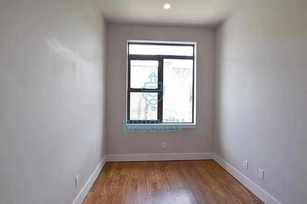 Rented by null | media 18