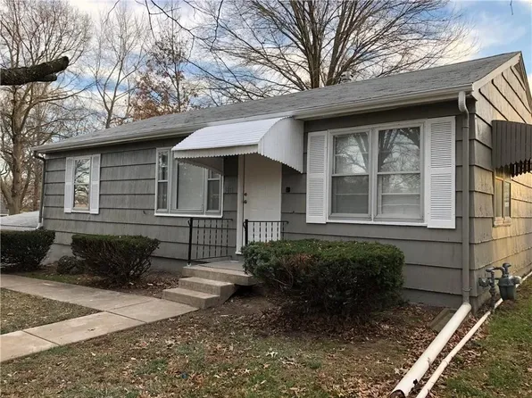 9811 E 29th St S, Independence, MO 64052