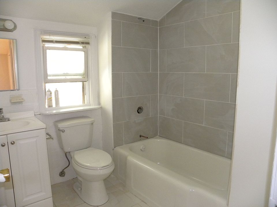 1st image of 50 Campbell St