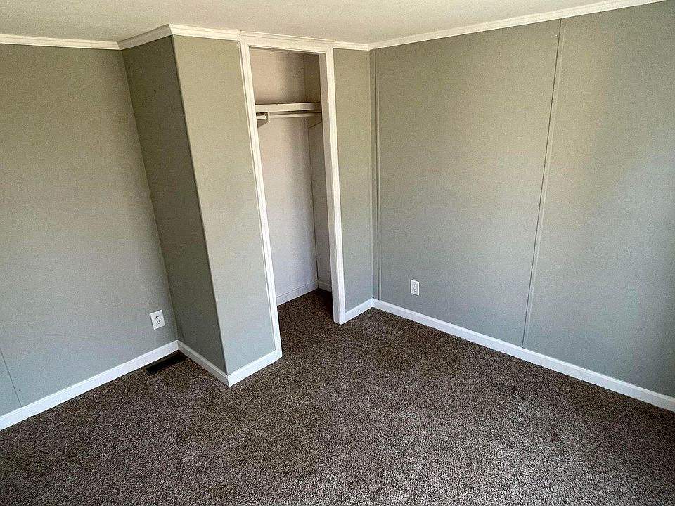 723 N Main St Loami, IL, 62661 Apartments for Rent Zillow