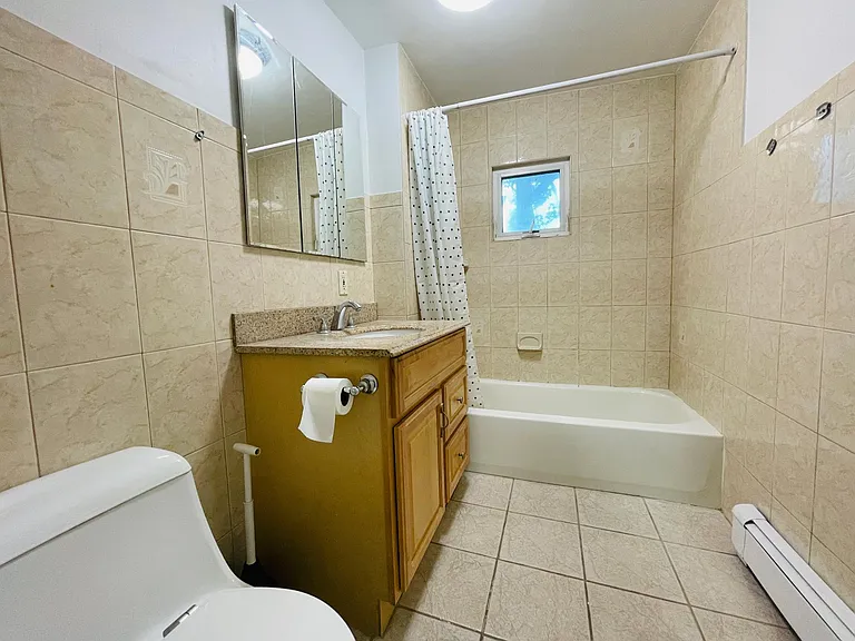 Photos were taken prior to the current tenancy.