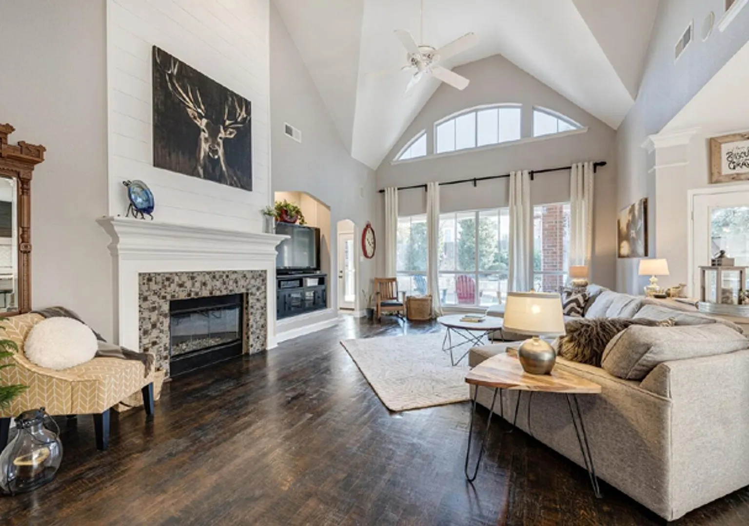 Stunning 4-3.5-2 Grapevine Pool Home with Over 3,500 Sq. Ft. & Exceptional Finishes in Carroll ISD! — Photo 3