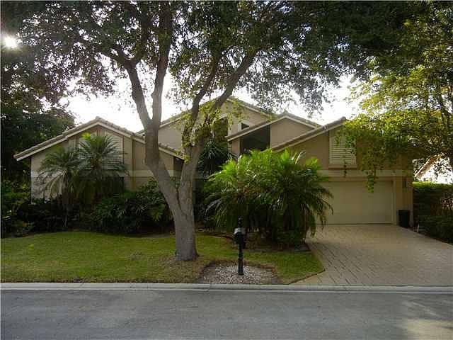 1st image of 2114 Pinehurst Way