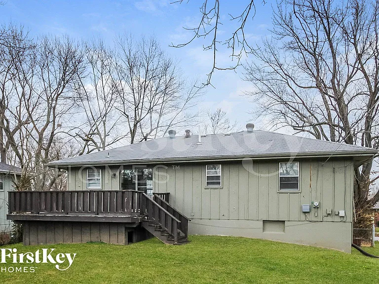 9214 Farley Ave — Photo 15