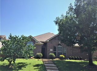 9510 Vista Cir, Irving, TX 75063