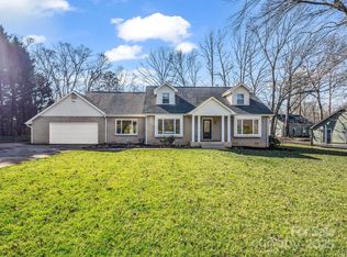 204 Jonas Dr, Lincolnton, NC 28092