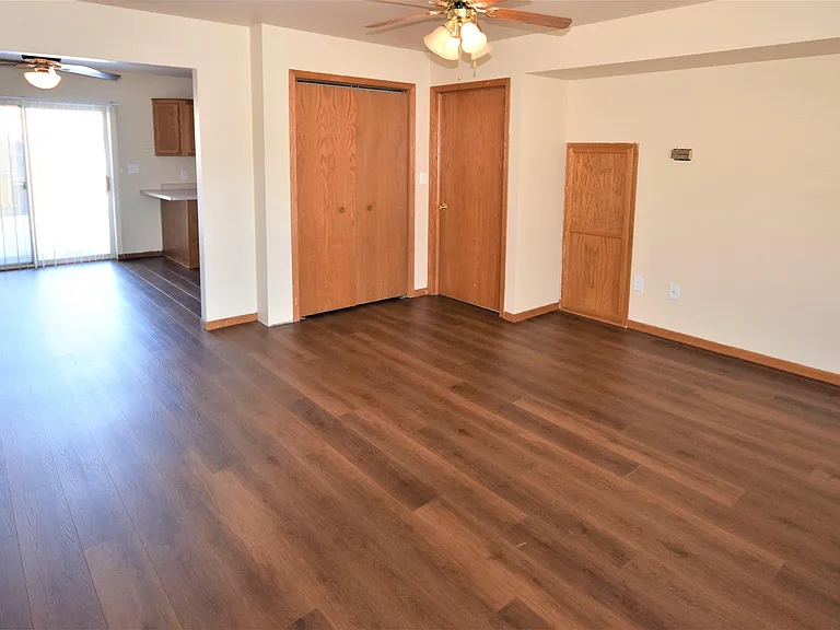420 Preston Ln — Photo 22