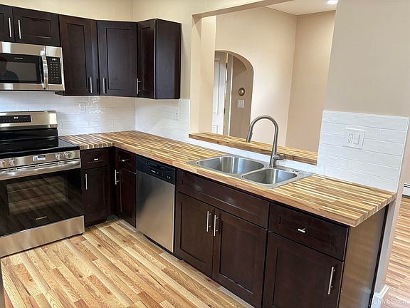 2nd image of 512 E Longyear St