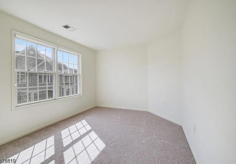 103 Crown Ct — Photo 20