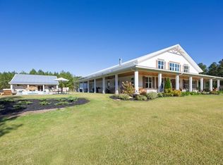 125 Perry Rd, Rydal, GA 30171