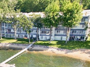 315 Park Lake Blvd APT 207, Detroit Lakes, MN 56501