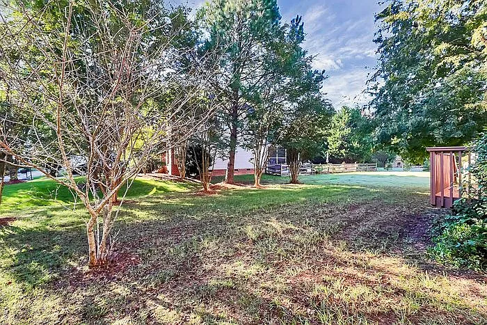 9101 Dartington Ln — Photo 27