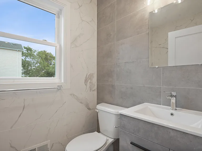 106 Patterson St — Photo 21