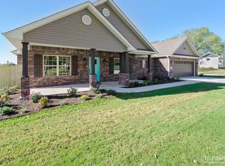 642 S Mock St, Prairie Grove, AR 72753