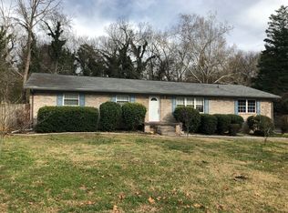 1400 Timbergrove Dr, Knoxville, TN 37919