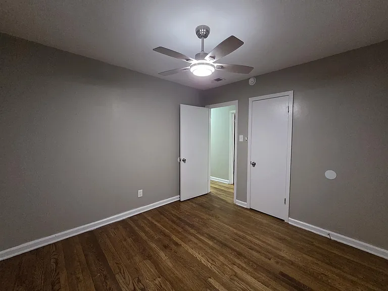 1706 Echles St — Photo 6