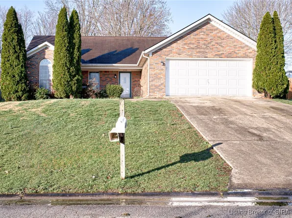 208 Robyn Avenue, Henryville, IN 47126