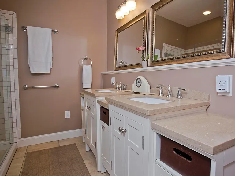 Primary ensuite bath