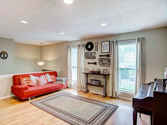 4th image of 3609 Congreve Ave