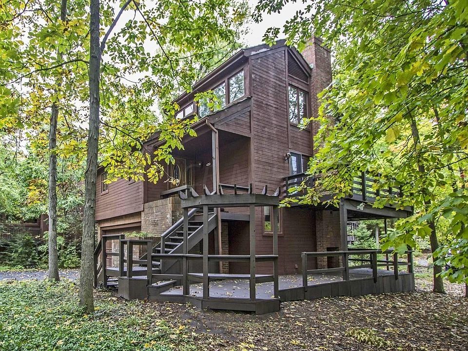 1st image of 420 Hickory Ln