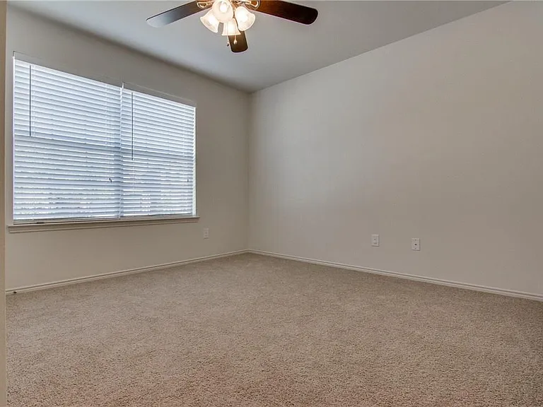 1432 Ocotillo Ln — Photo 15