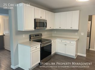 25 Circle St APT 16, Rumford, RI 02916