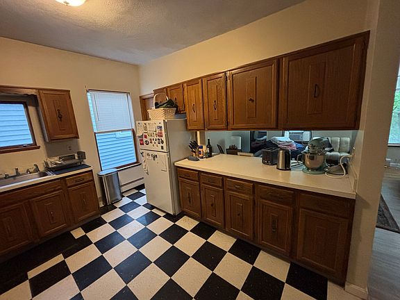 5th image of 65 Brookline St #6