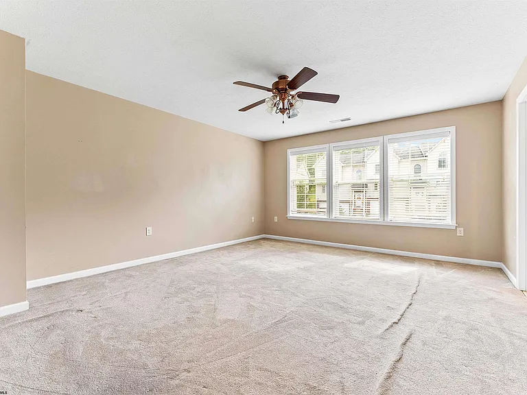 415 Saint Andrews Dr — Photo 17