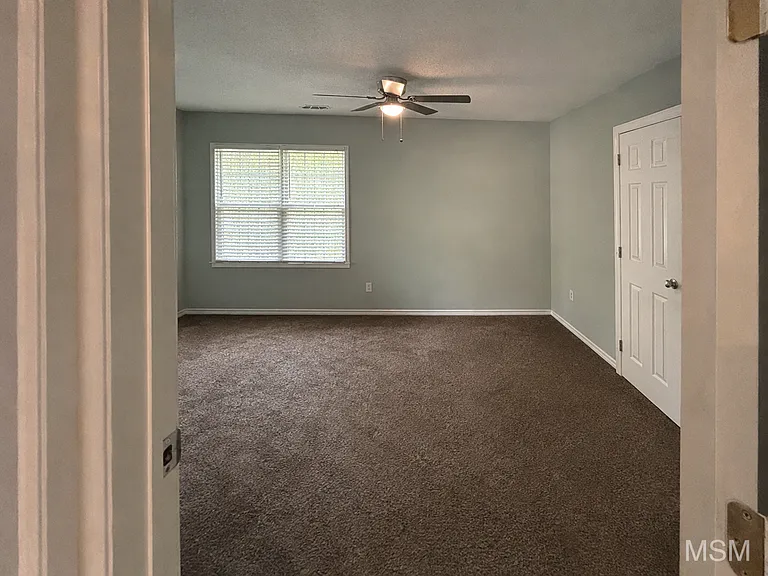 19 Parish Way — Photo 9