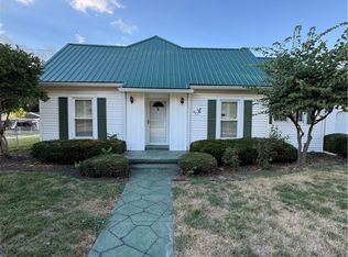 301 W West St, Georgetown, IL 61846