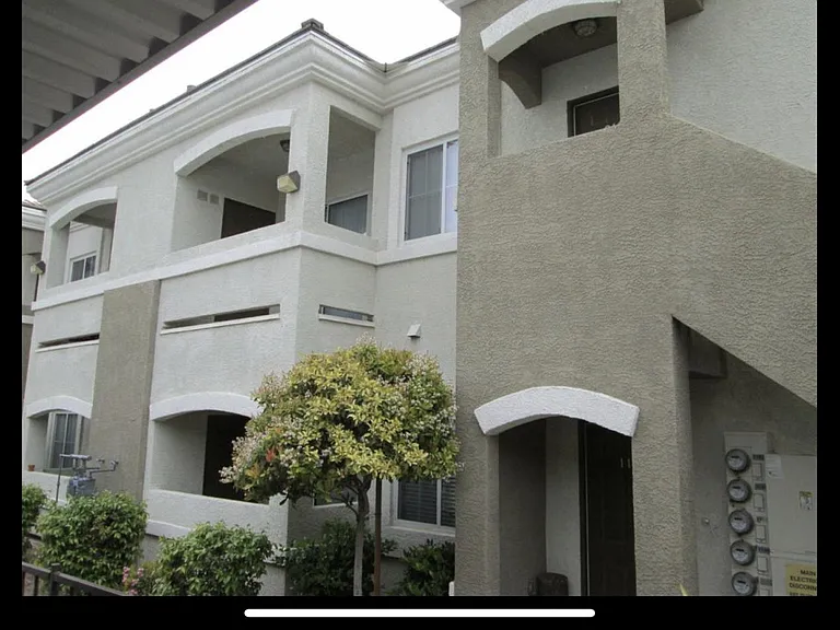 9303 Gilcrease Ave — Photo 1