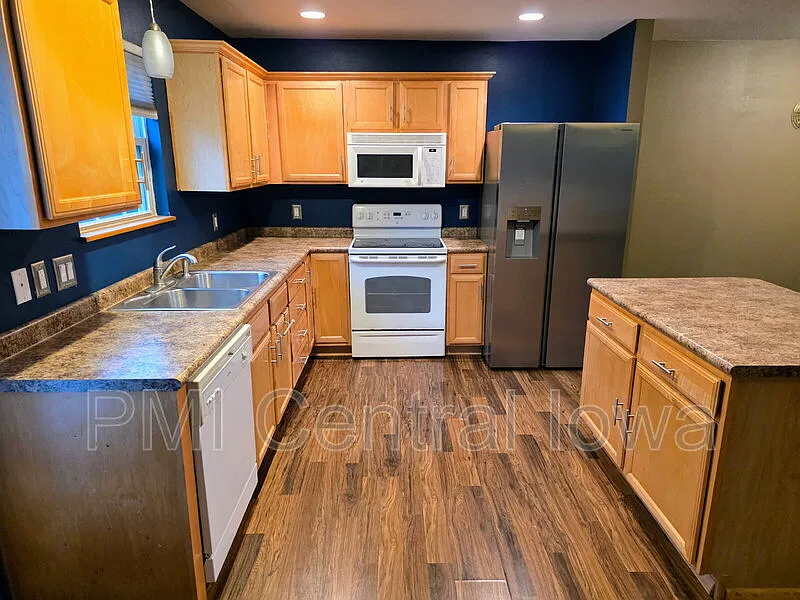 2 bed, 2.5 bath, 1152 sqft, $1,650 — Photo 4