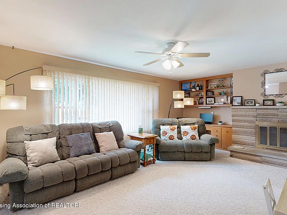 4th image of 2406 Lyman Dr
