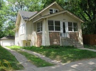 1821 N Center St, Royal Oak, MI 48073