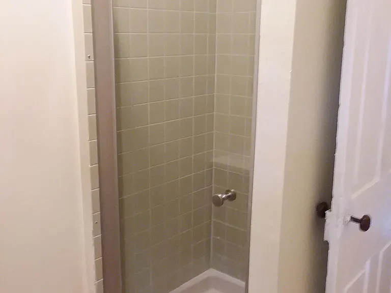 814 W Market St #2 — Photo 16