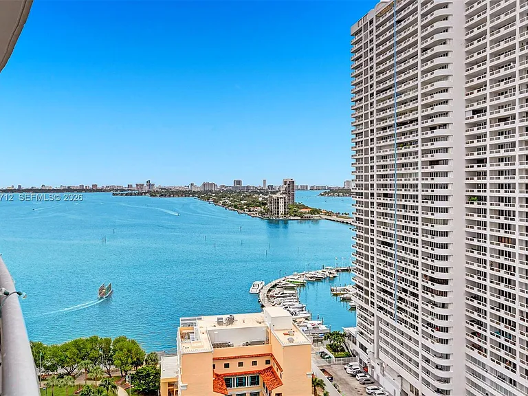 1750 N Bayshore Dr #2206 — Photo 12