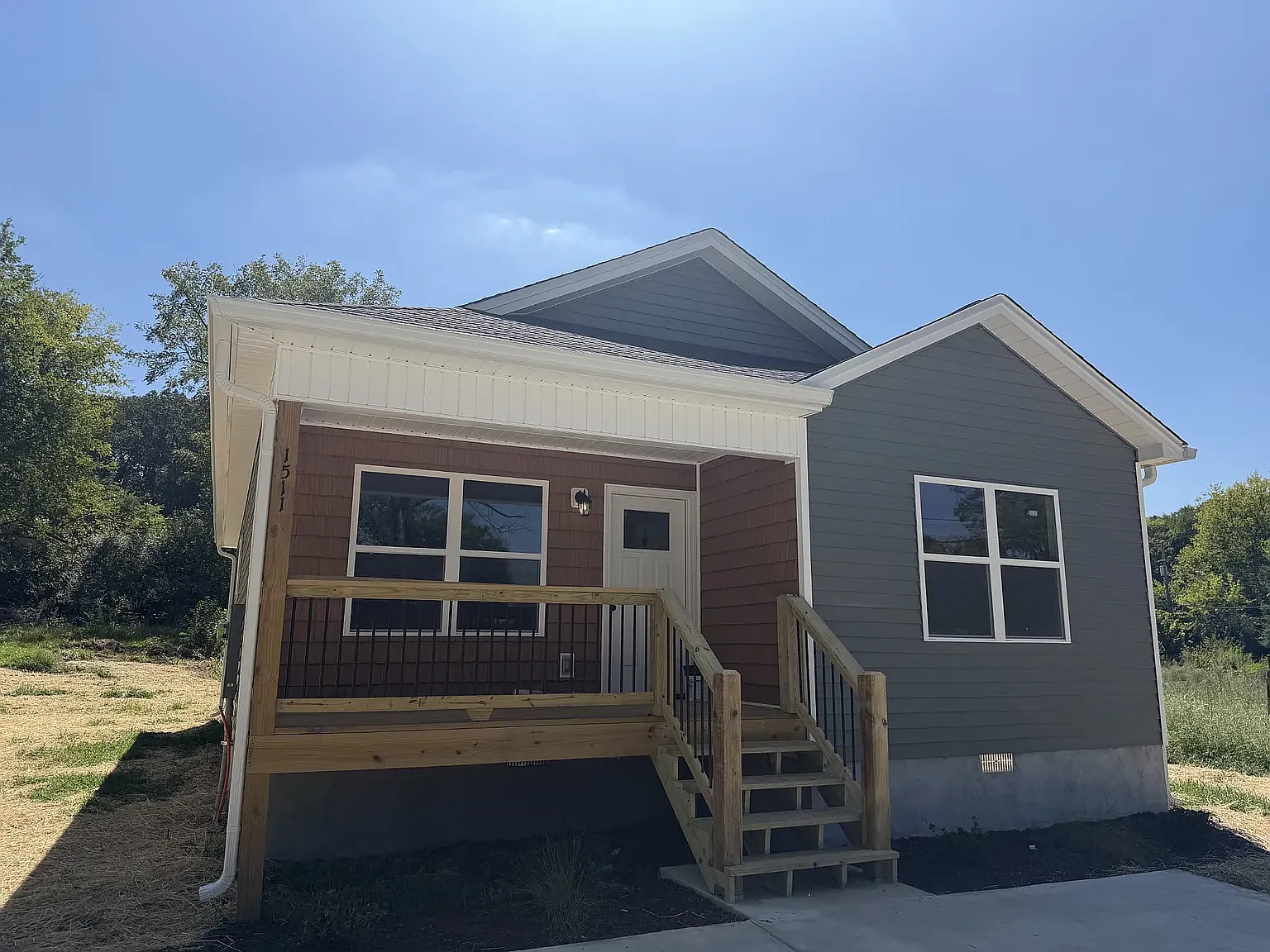 3 bed, 1204 sqft, $1,725 — Photo 2